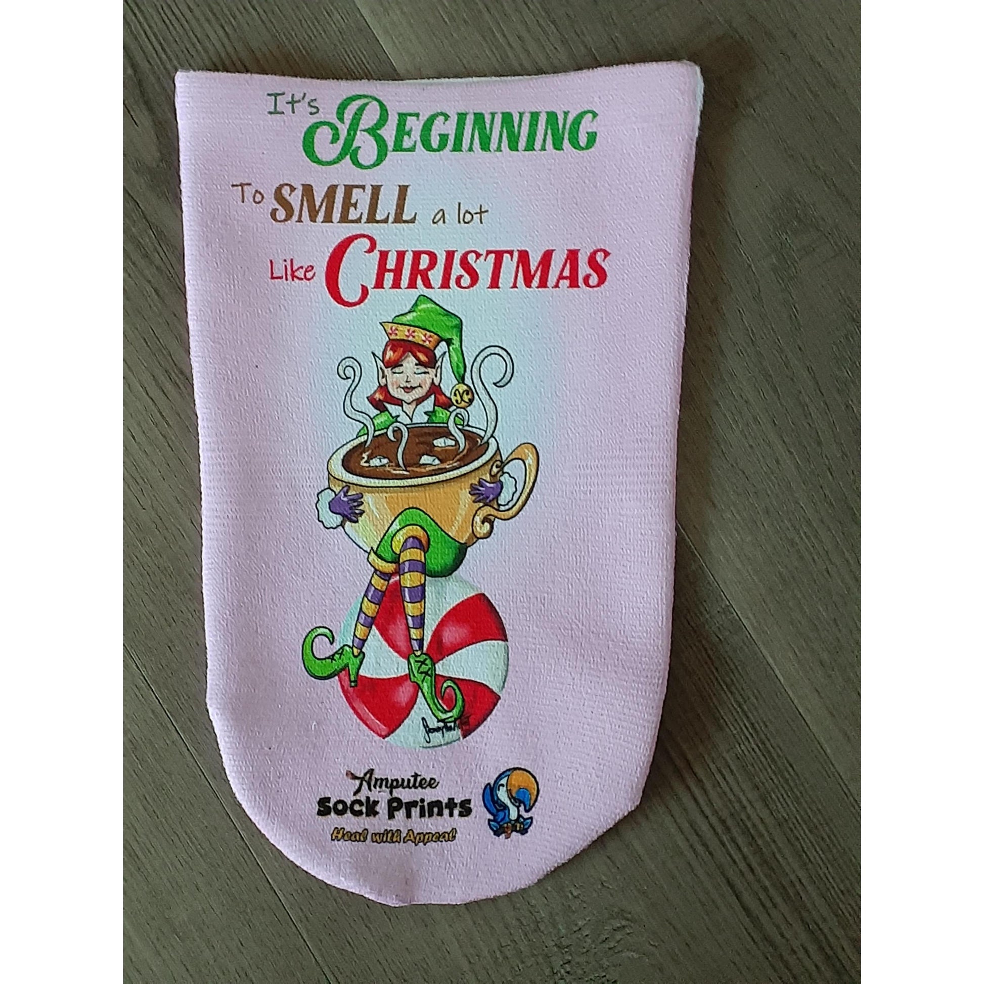 Its Beginning To Smell a Lot Like Christmas pnk V2_ACTUAL PRODUCT